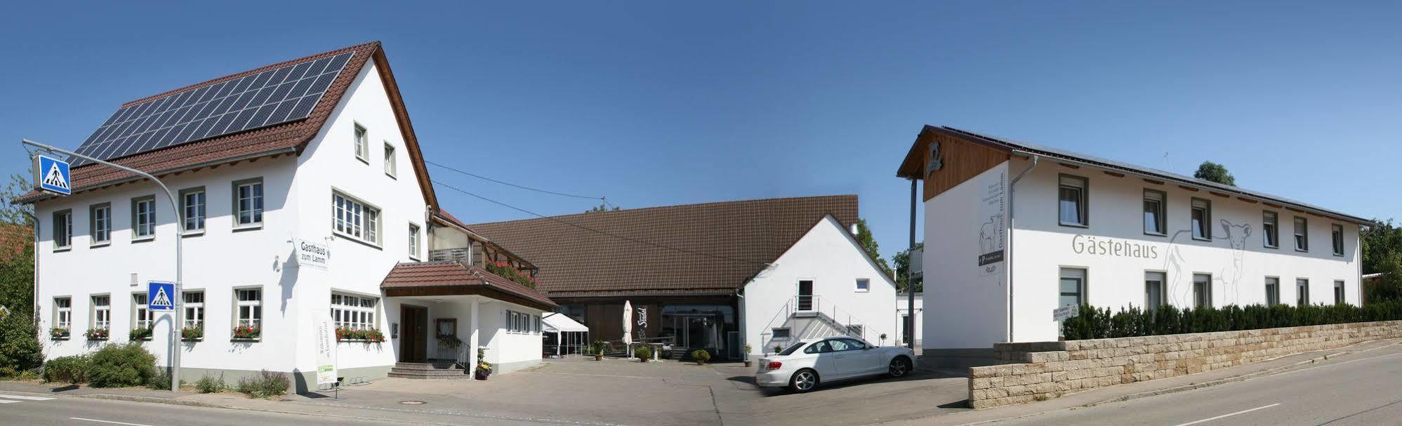 Gaestehaus Und Fewo Lamm Garni ブラウボイレン エクステリア 写真